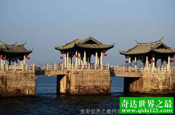 广东广济桥 世界上最早的启闭式桥梁